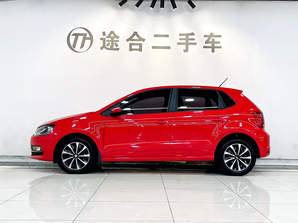 Volkswagen Polo 1.6L Auto Comfort Type, фото 3