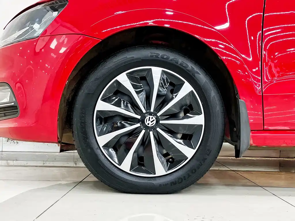 Volkswagen Polo 1.6L Auto Comfort Type, фото 12