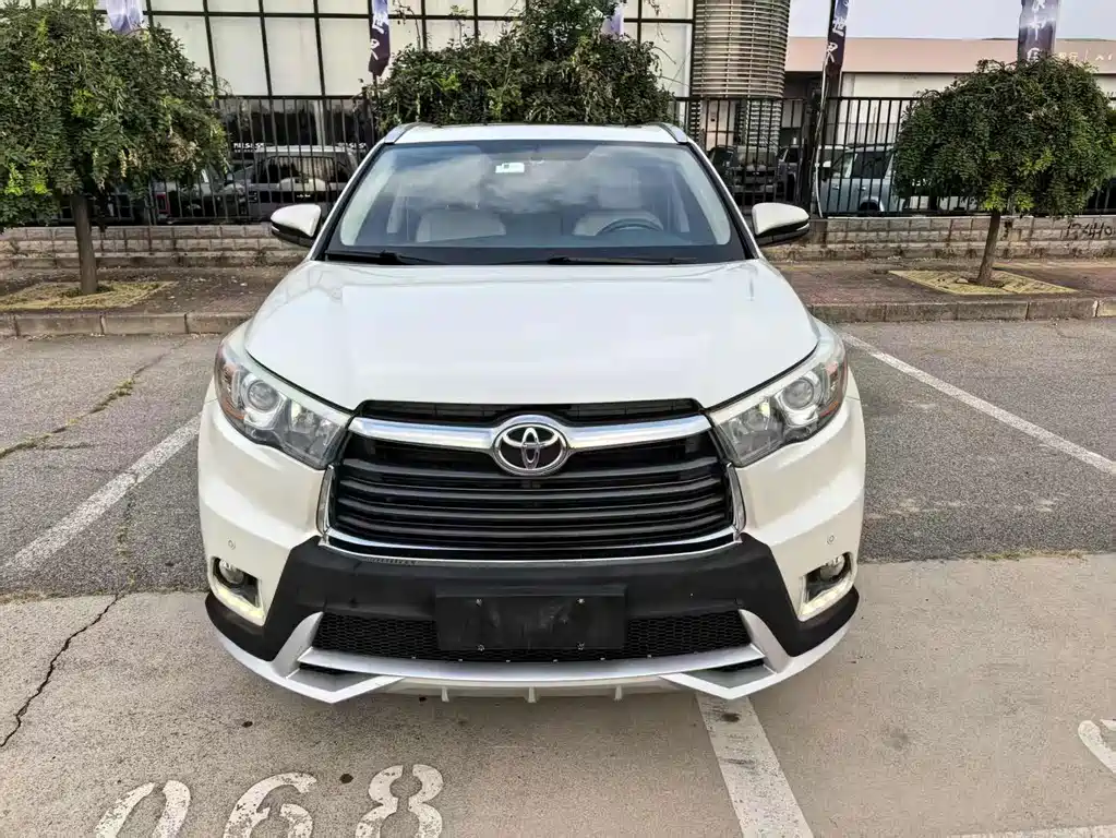 Toyota Highlander — миниатюра 2