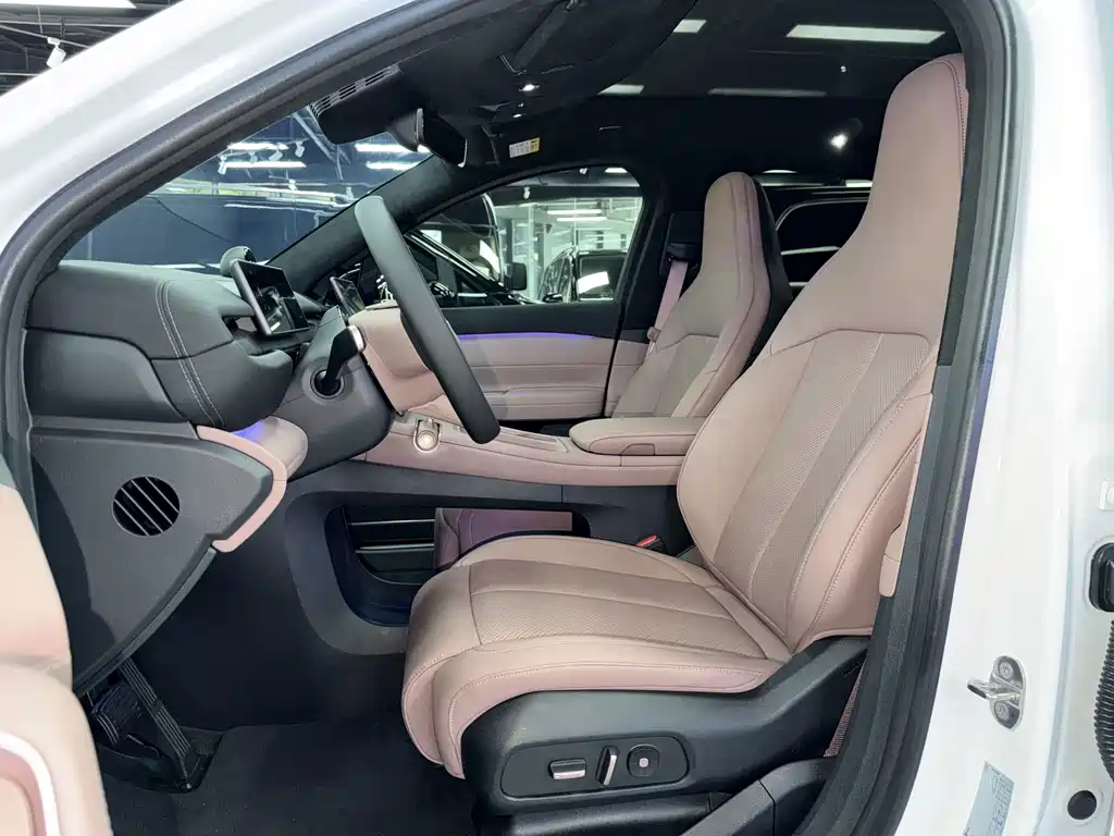 NIO EC6 — миниатюра 8