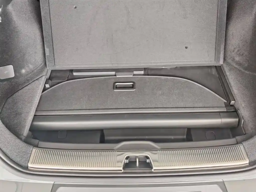Volvo XC70 PHEV — миниатюра 20
