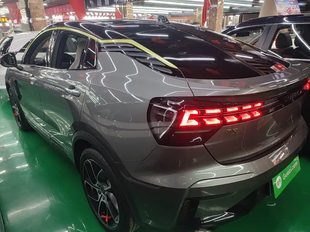 Lynk & Co 05 — миниатюра 5
