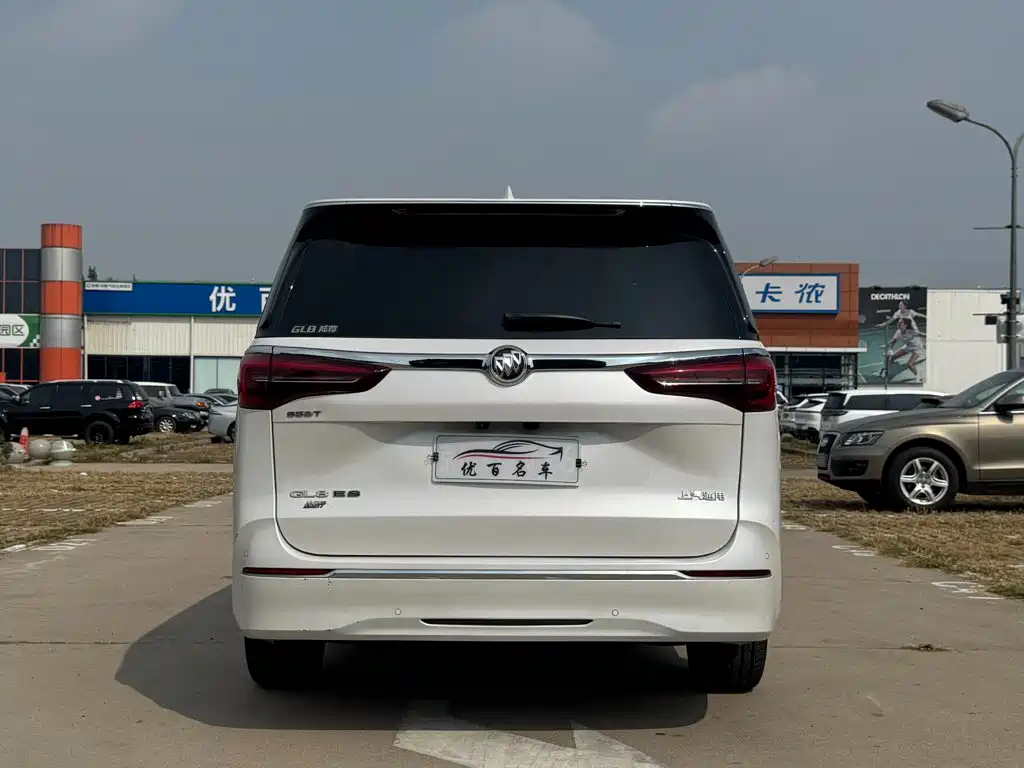 Buick GL8 — миниатюра 5