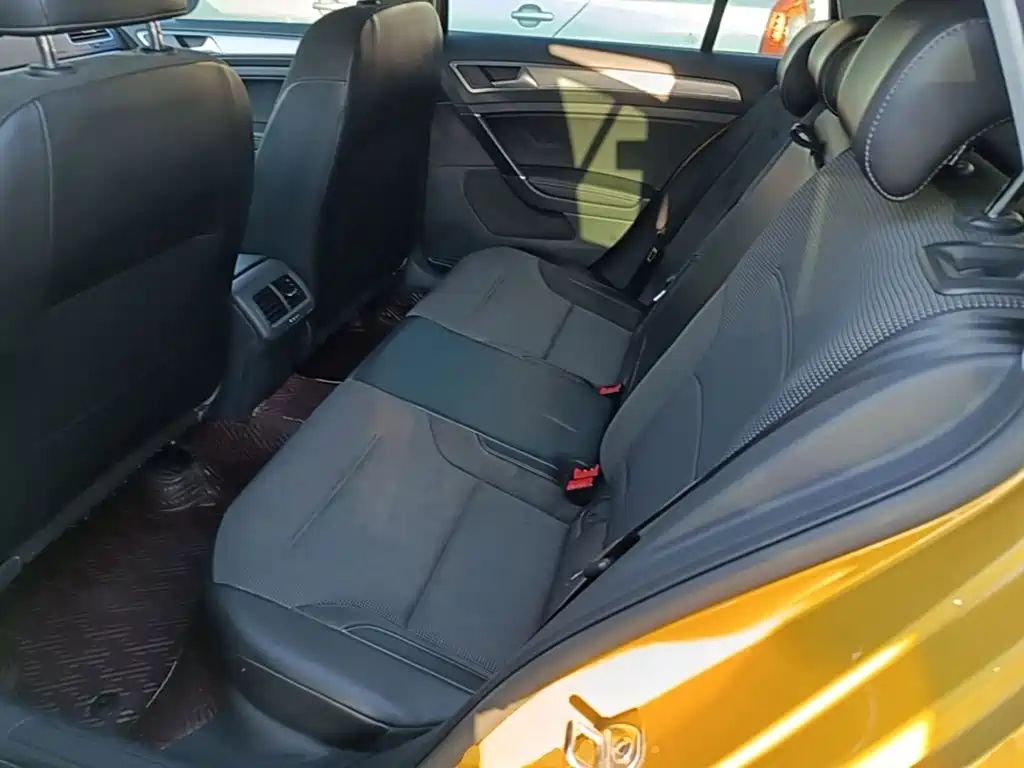 Volkswagen Golf — миниатюра 17