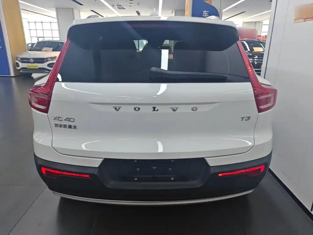 Volvo XC40 — миниатюра 6