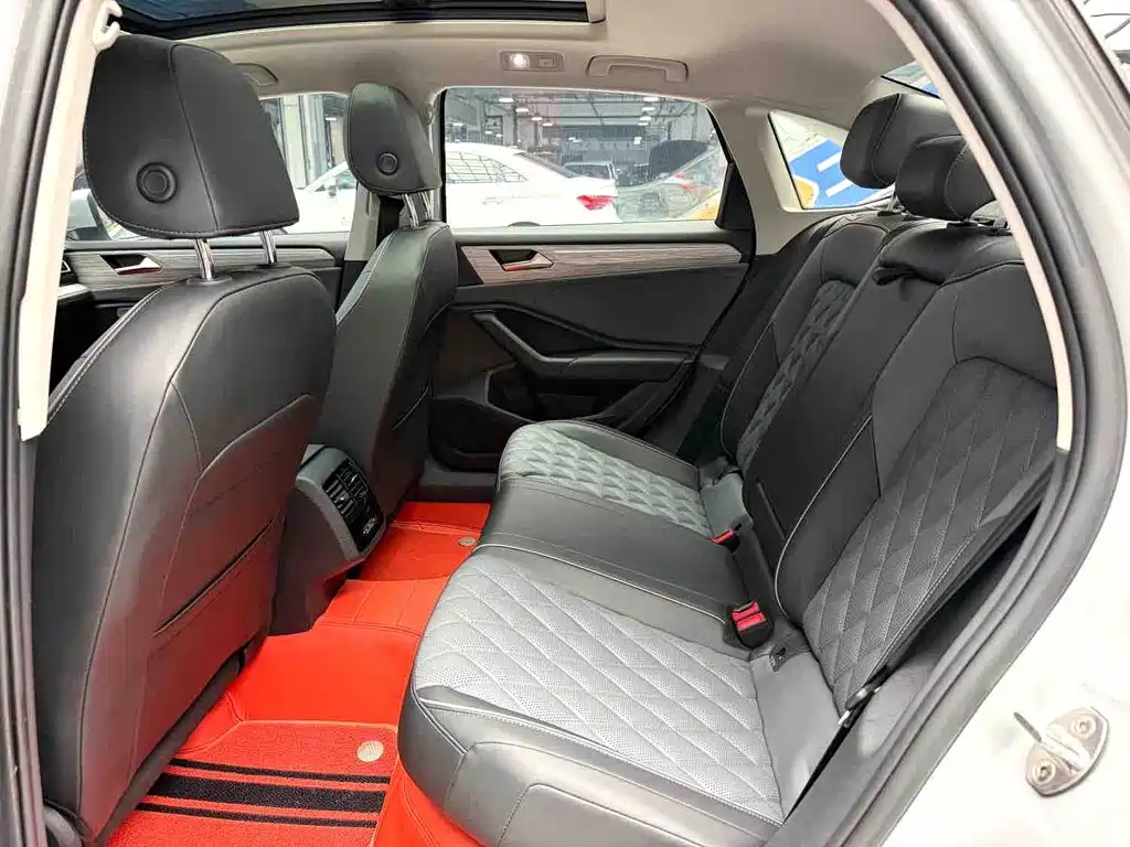 Volkswagen Sagitar — миниатюра 9