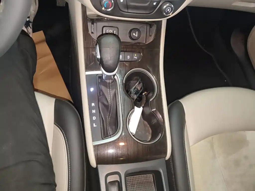 Buick Verano — миниатюра 14