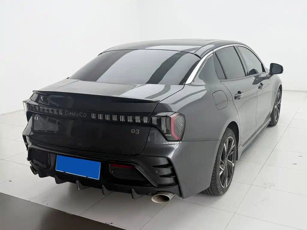 Lynk & Co 03 — миниатюра 9