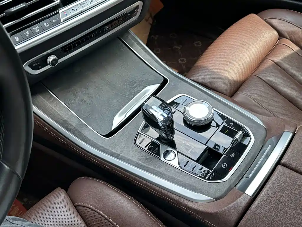 BMW X5 (Import) — миниатюра 9