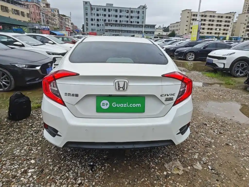 Honda Civic — миниатюра 6