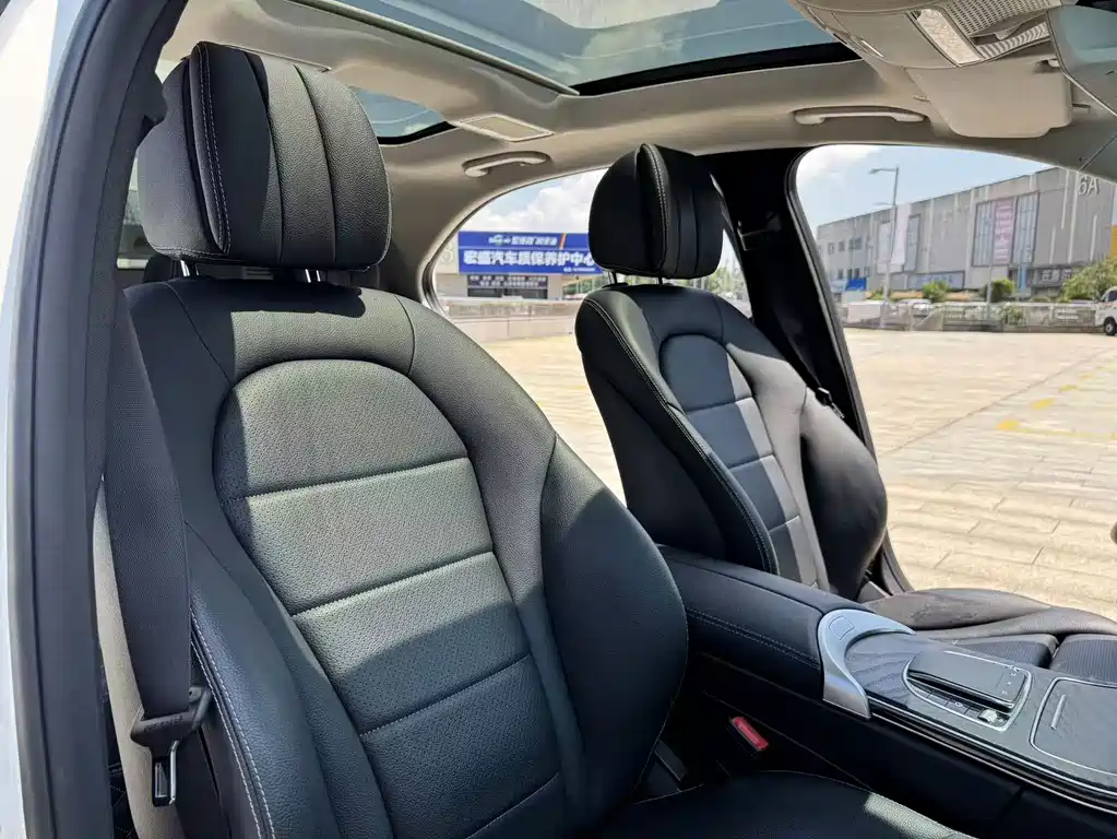 Mercedes-Benz C-Class — миниатюра 30