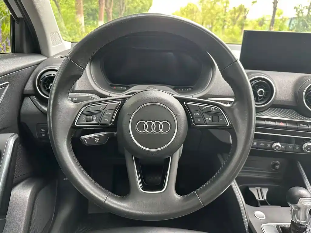Audi Q2L e-tron — миниатюра 28