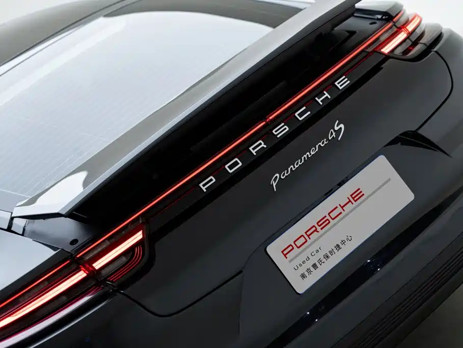 Porsche Panamera — миниатюра 9