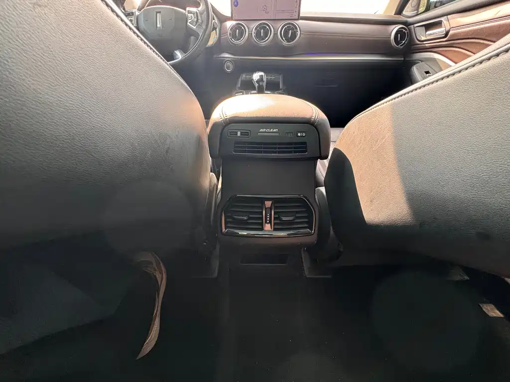 WEI PAI WEI BRAND VV6