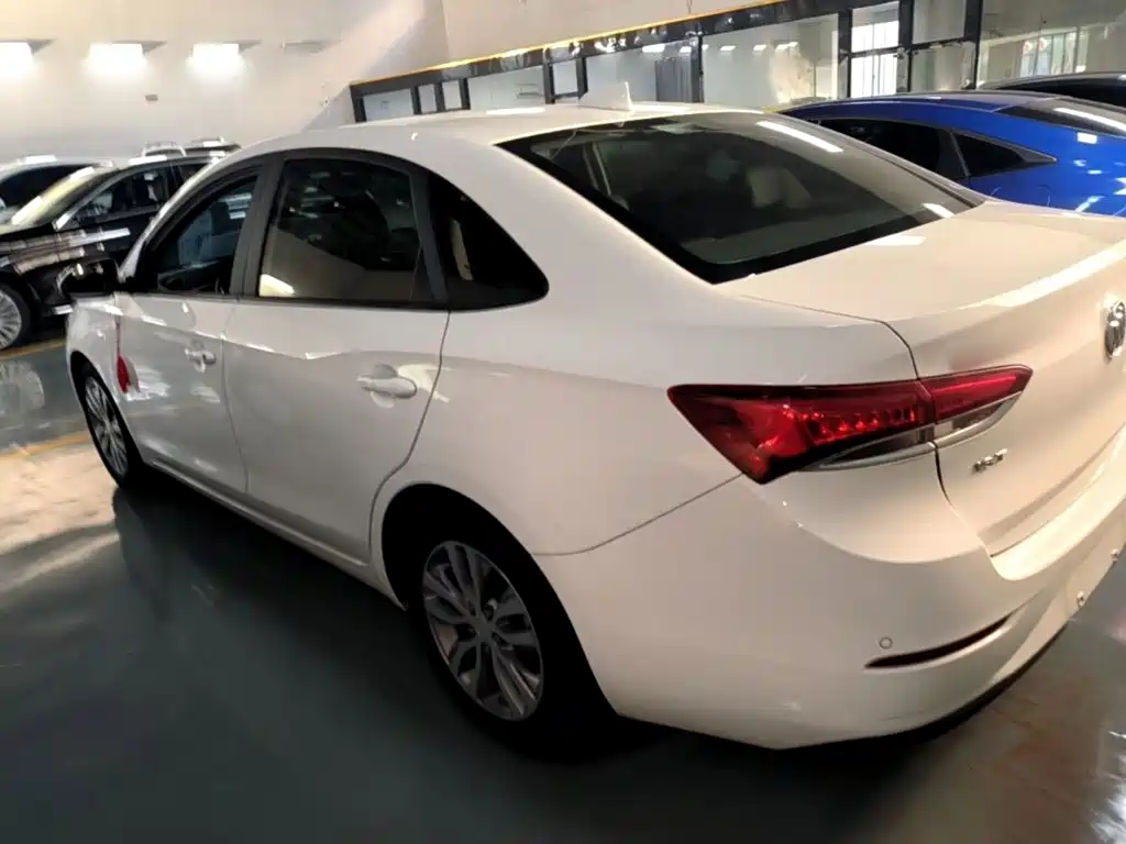 Buick Excelle — миниатюра 5