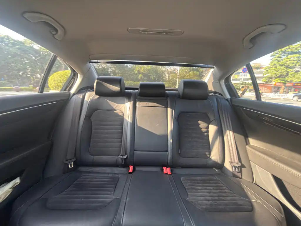 Volkswagen Magotan — миниатюра 11