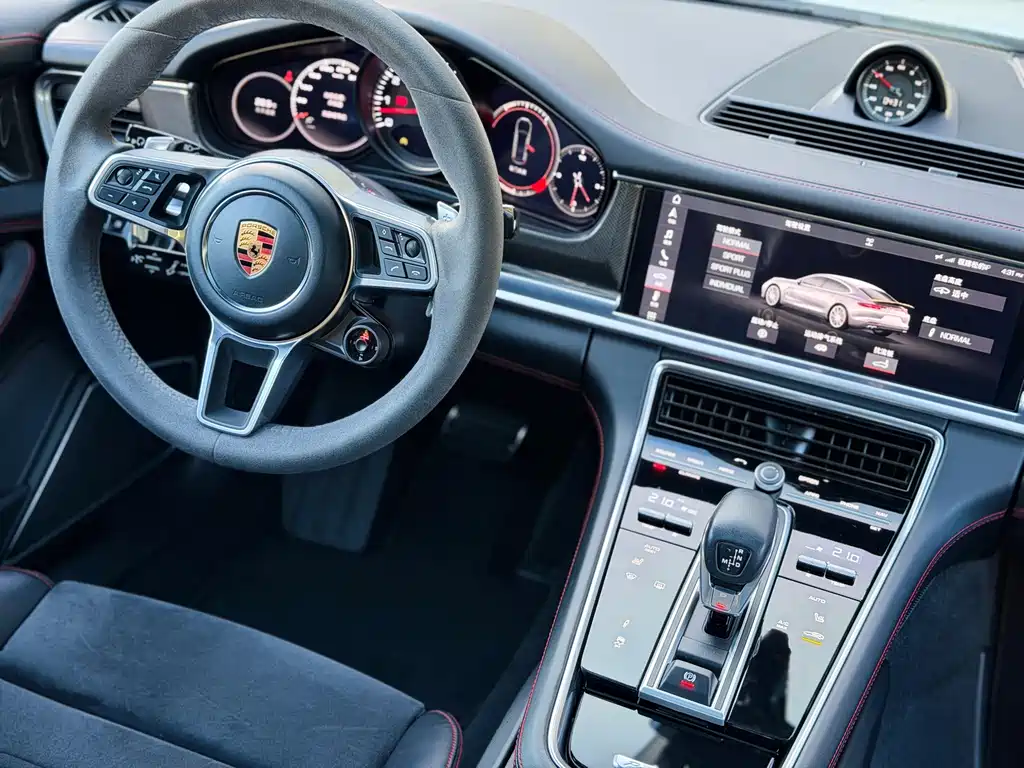 Porsche Panamera — миниатюра 10