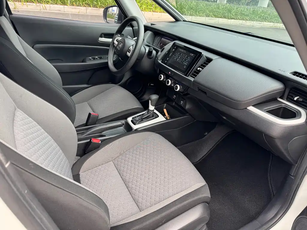 Honda Fit — миниатюра 9
