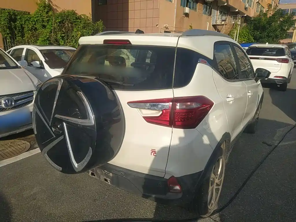BYD Yuan — миниатюра 7