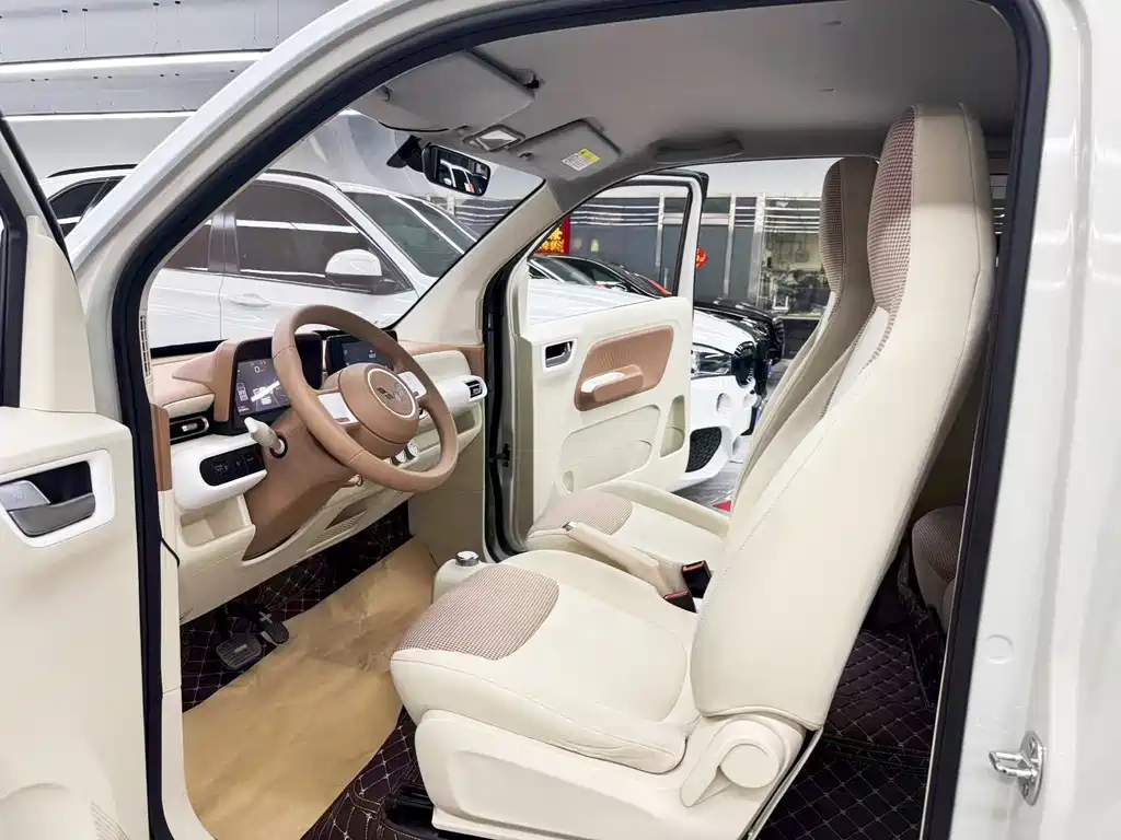 Wuling MINIEV — миниатюра 7