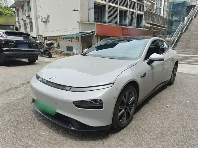 2022 Xpeng P7