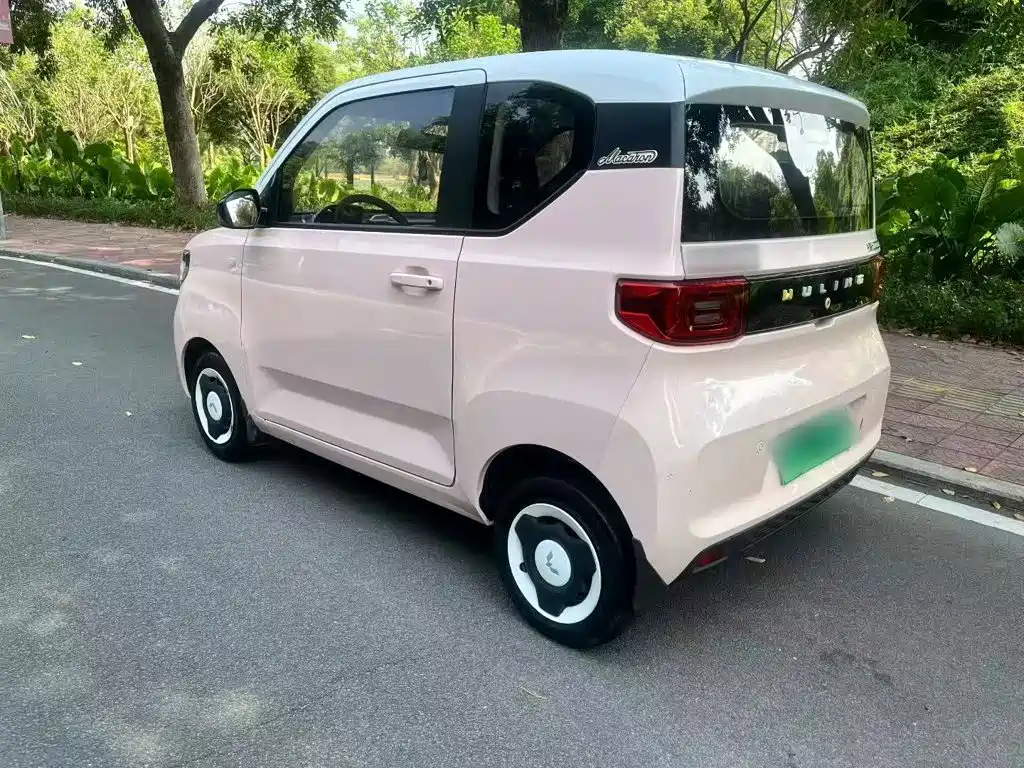 Wuling MINIEV — миниатюра 5