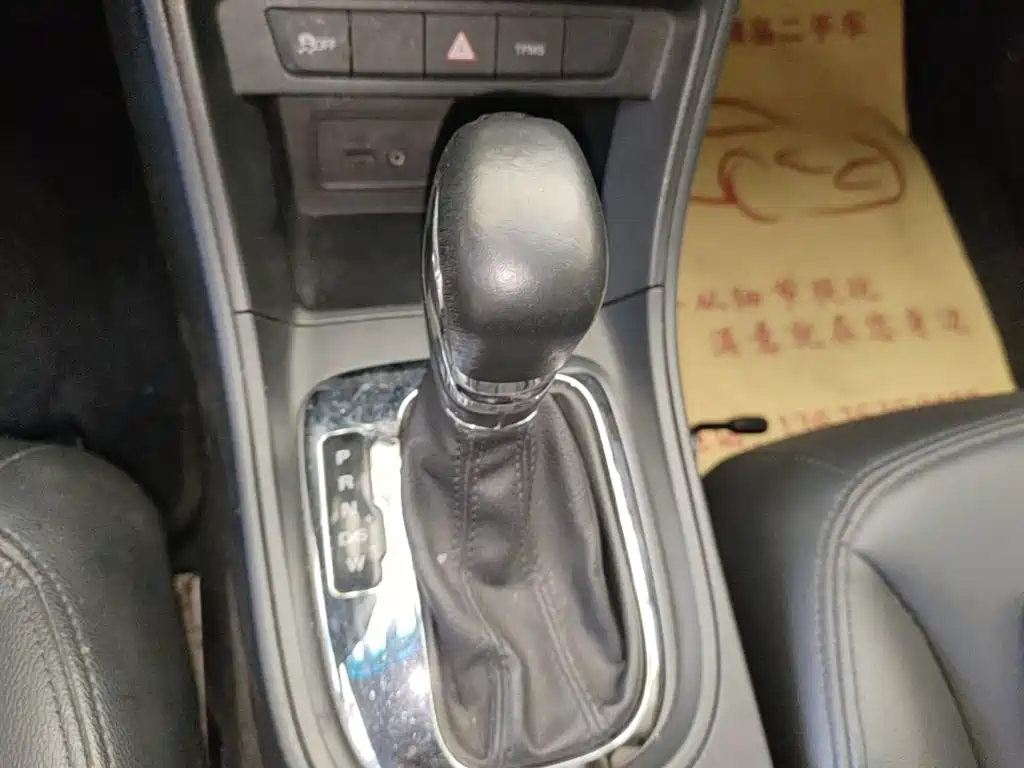 Roewe 360 — миниатюра 14