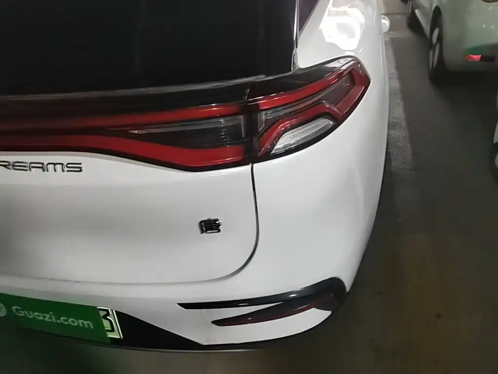 BYD Tang New Energy — миниатюра 8