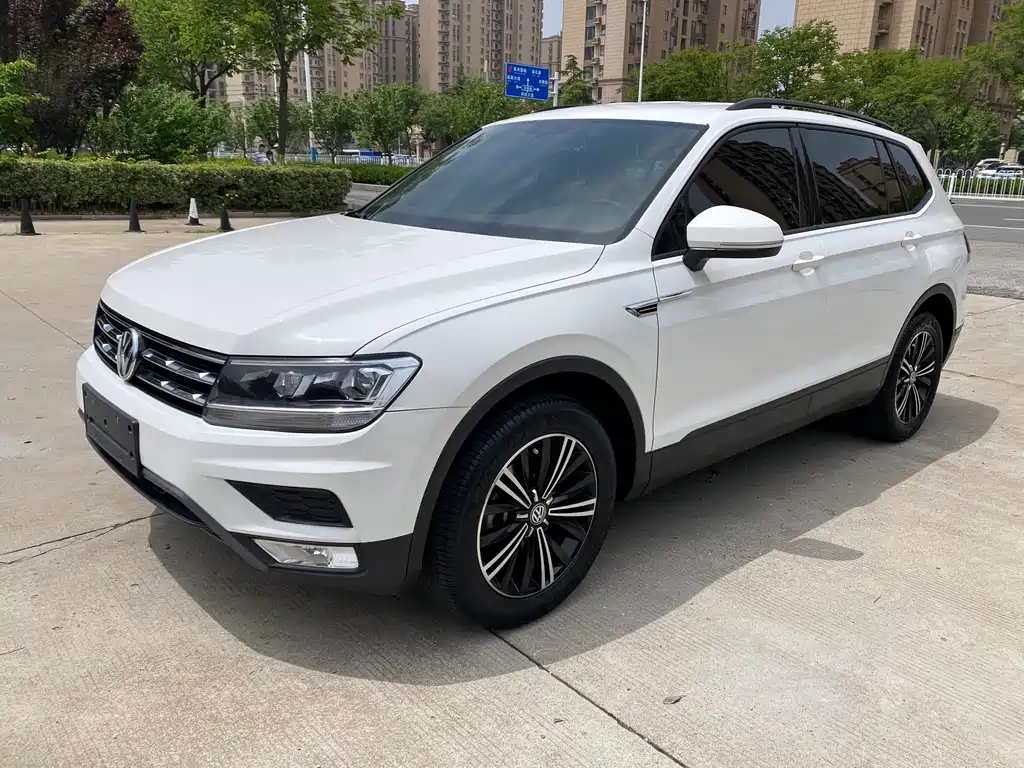 Купить Volkswagen Tiguan L