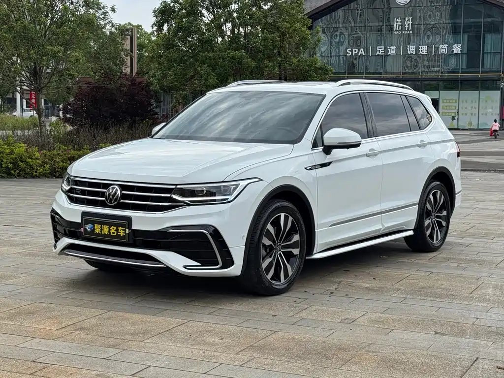 Volkswagen Tiguan L 330TSI Auto 2WD R-Line Premium Edition, фото 3