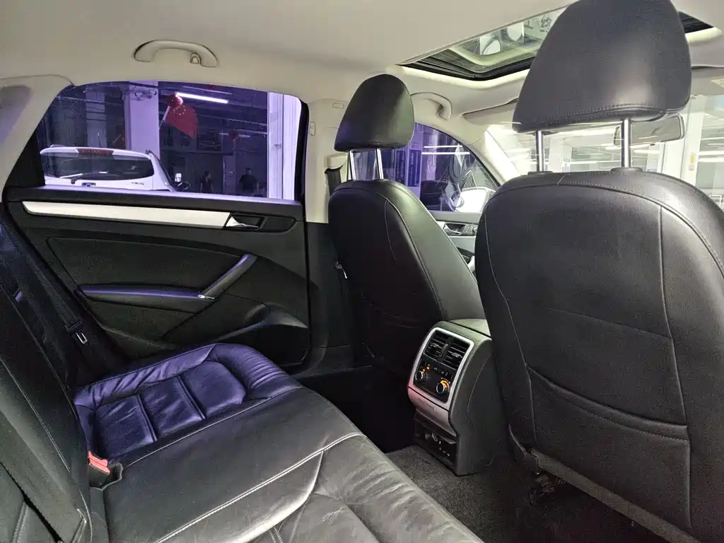 Volkswagen Passat — миниатюра 11