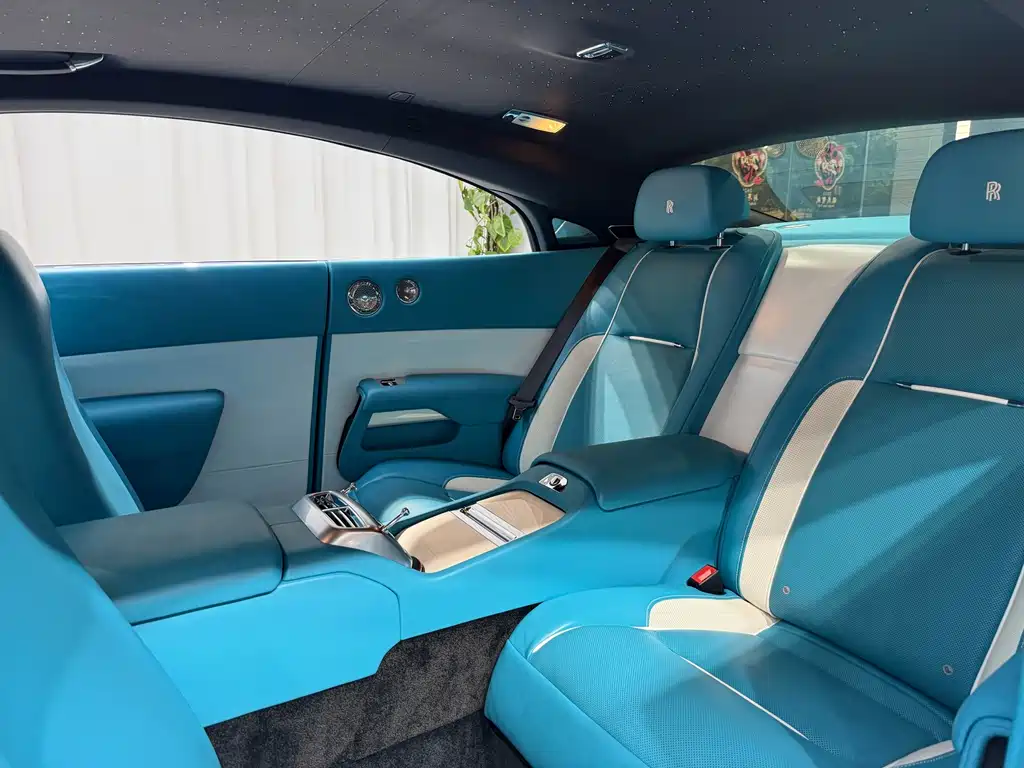 Rolls-Royce Wraith — миниатюра 12