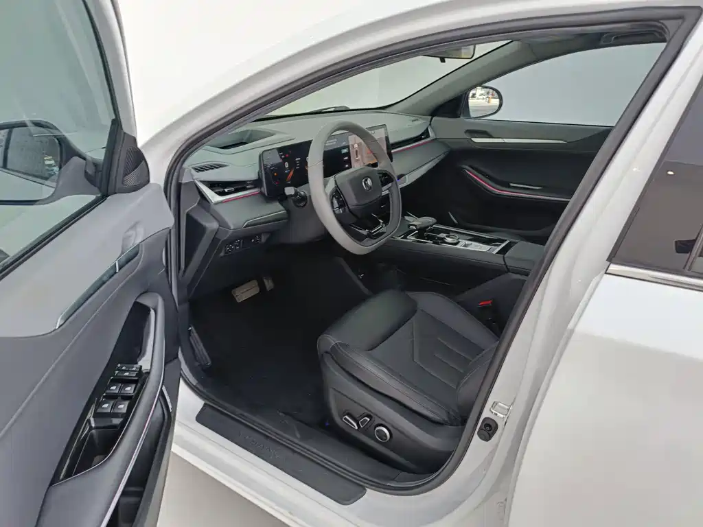 CHANGAN RUICHENG PLUS