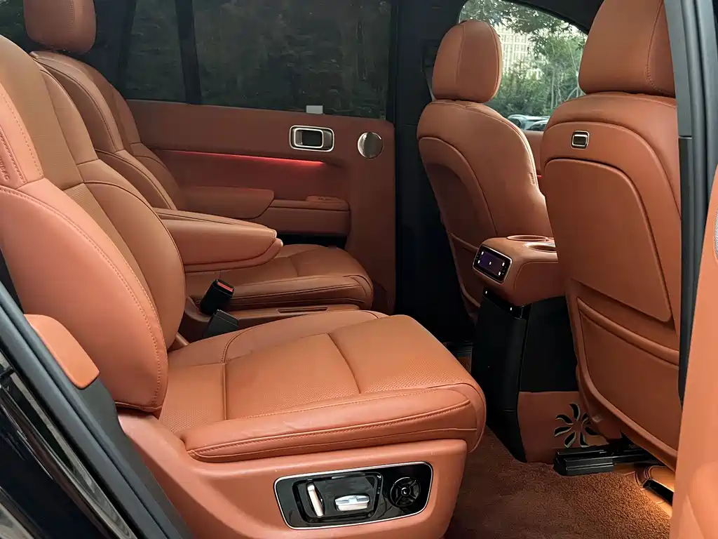 Li Auto Li L8 — миниатюра 12