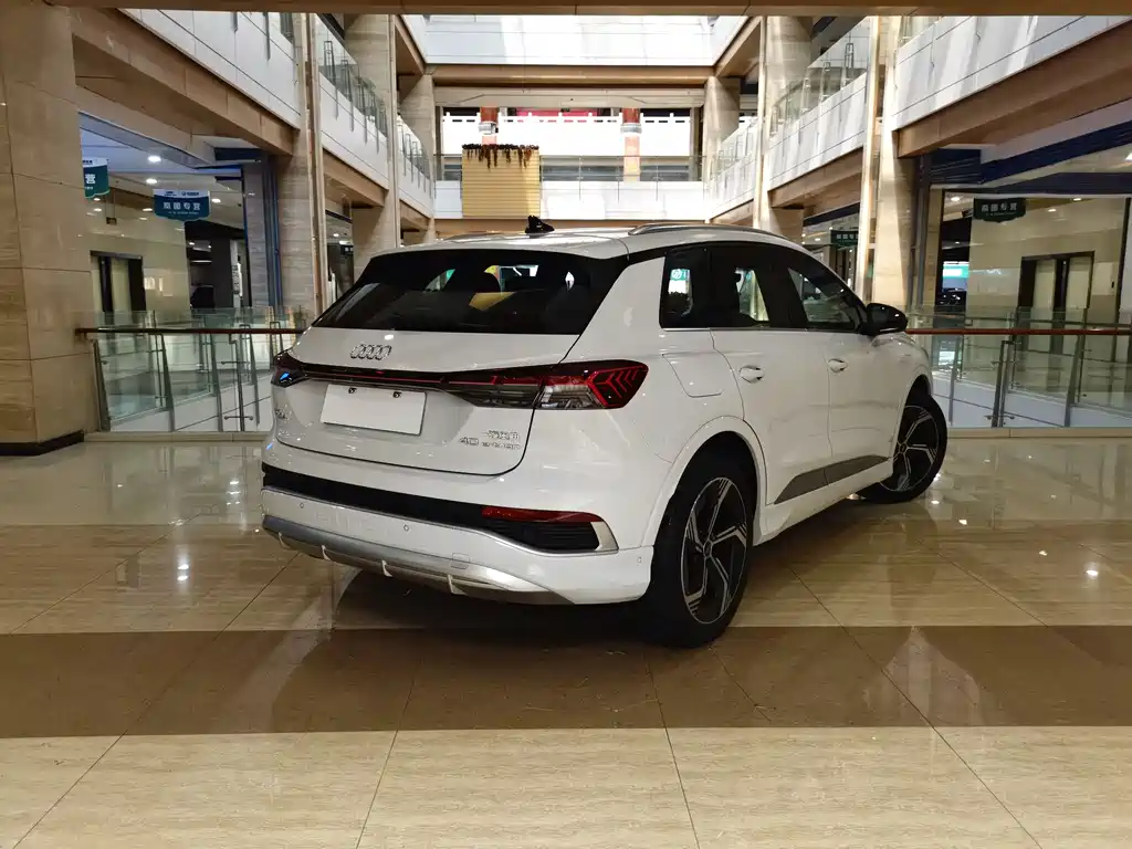 Audi Q4 e-tron 2023 40 e-tron