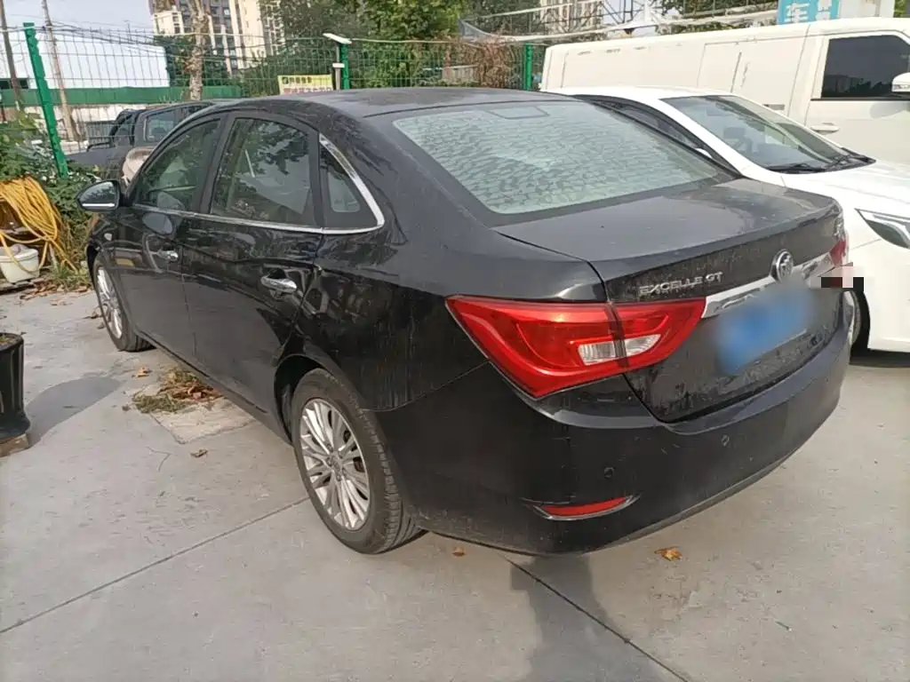 Buick Excelle — миниатюра 5