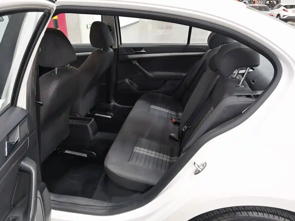 Volkswagen Lavida — миниатюра 15