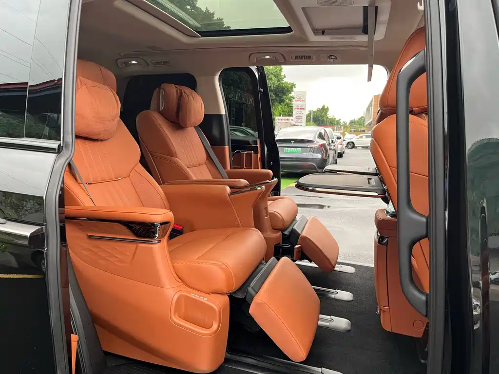 GAC Motor Trumpchi Xiangwang M8 — миниатюра 19