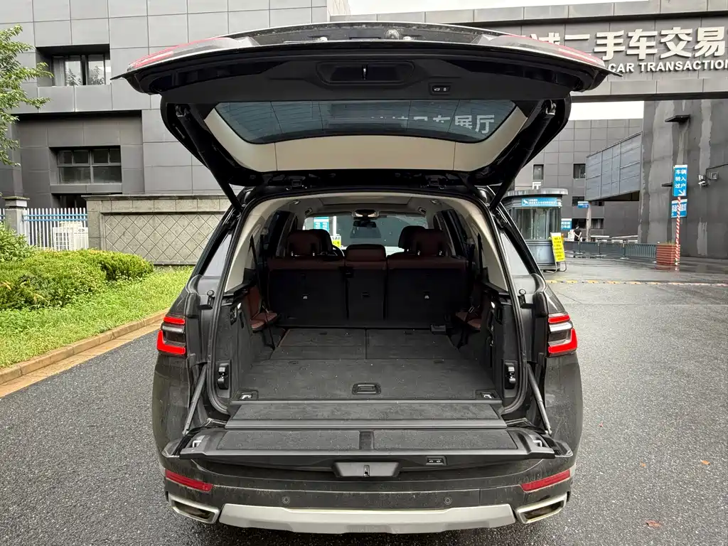 BMW X7 — миниатюра 6