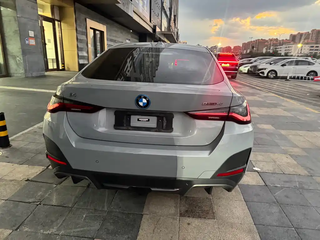 BMW i4 — миниатюра 11