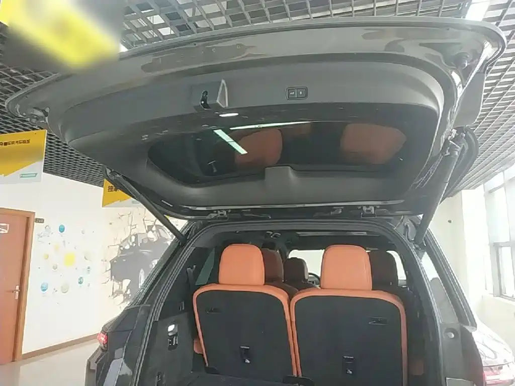 Li Auto Li L9 — миниатюра 19