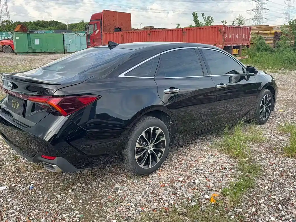Toyota Avalon — миниатюра 6