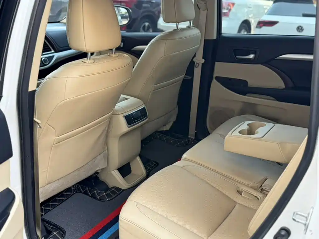 Toyota Highlander — миниатюра 11