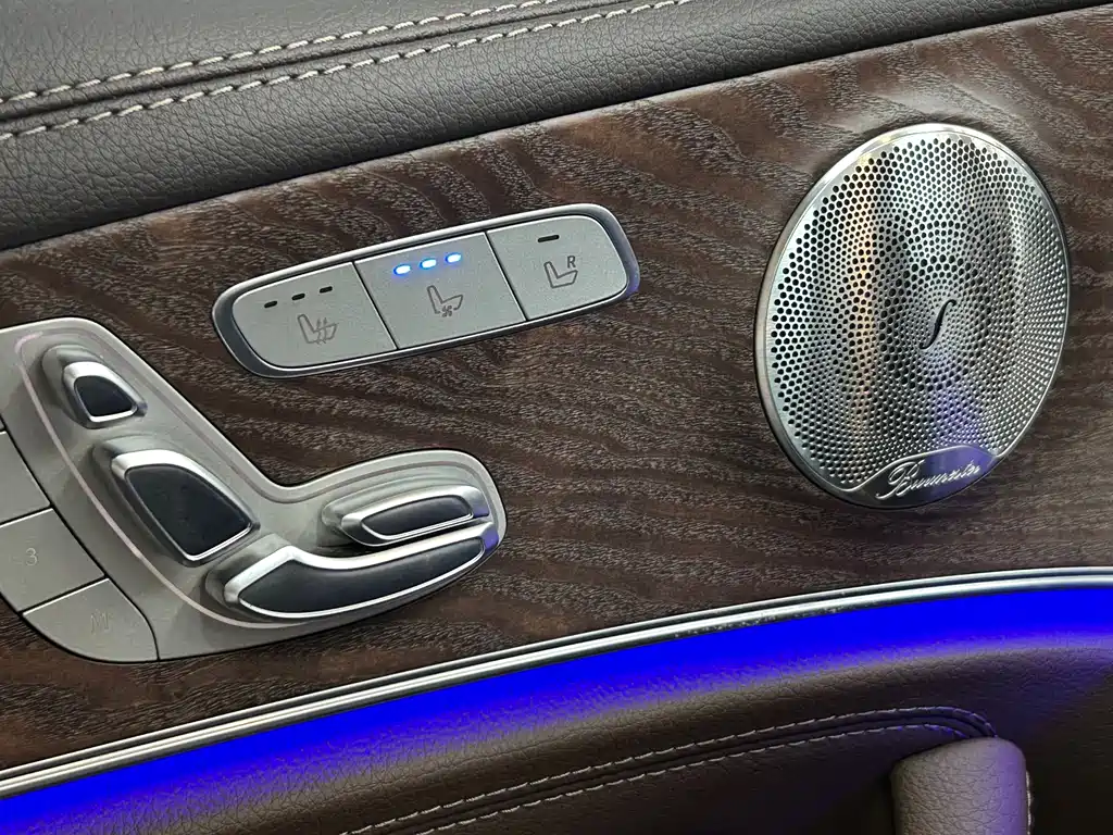 Mercedes-Benz E-Class — миниатюра 21