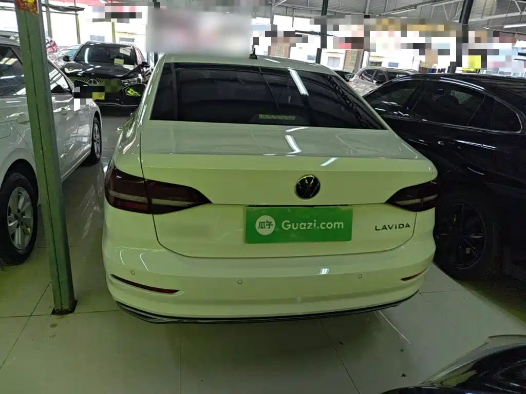 Volkswagen Lavida — миниатюра 6