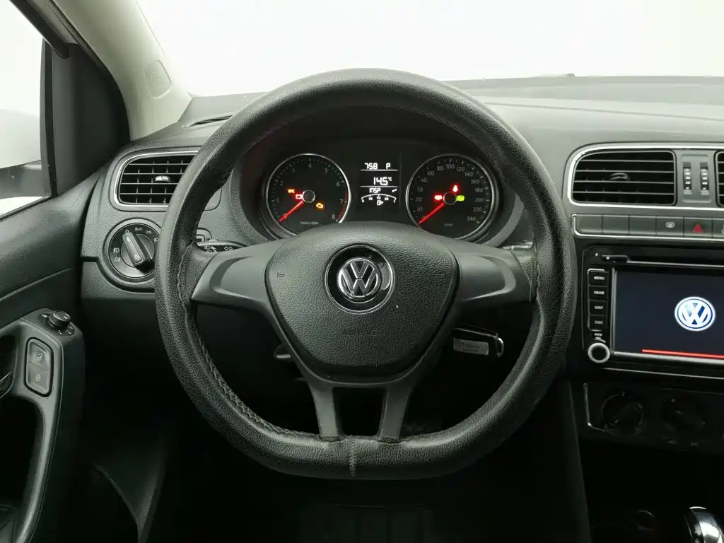 Volkswagen Polo — миниатюра 11