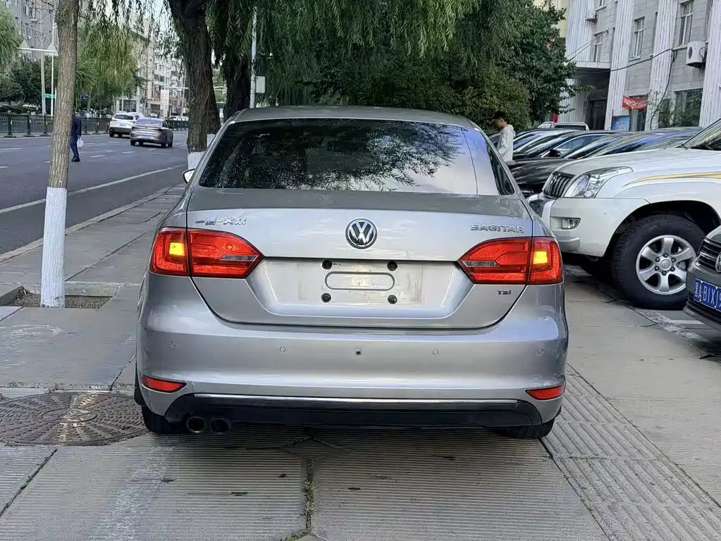 Volkswagen Sagitar — миниатюра 5