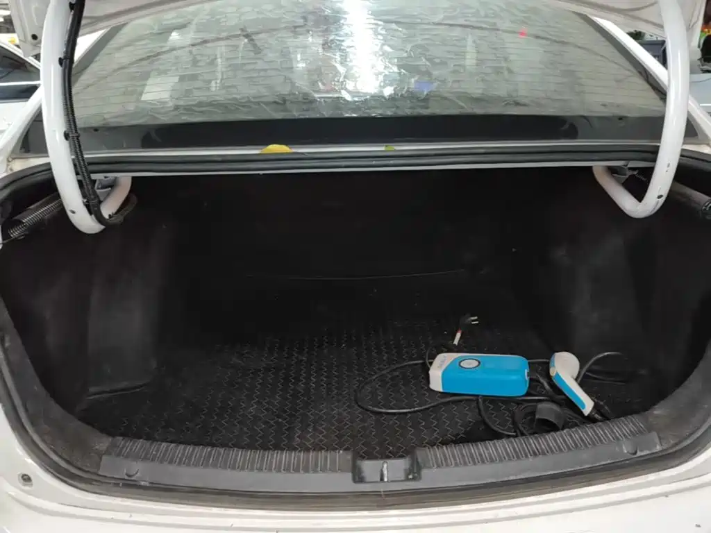 Bestune B30EV — миниатюра 19