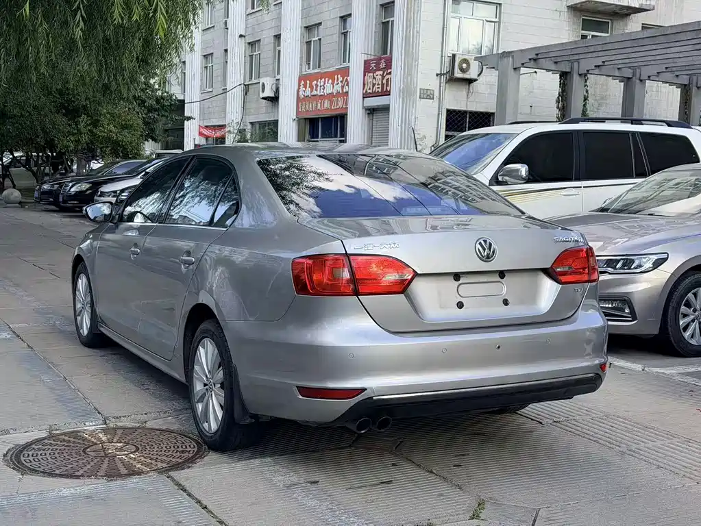 Volkswagen Sagitar — миниатюра 4
