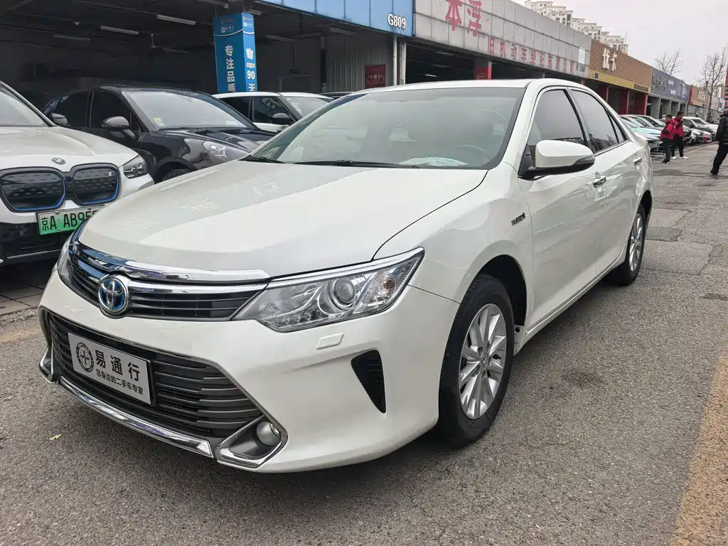Toyota Camry 2016